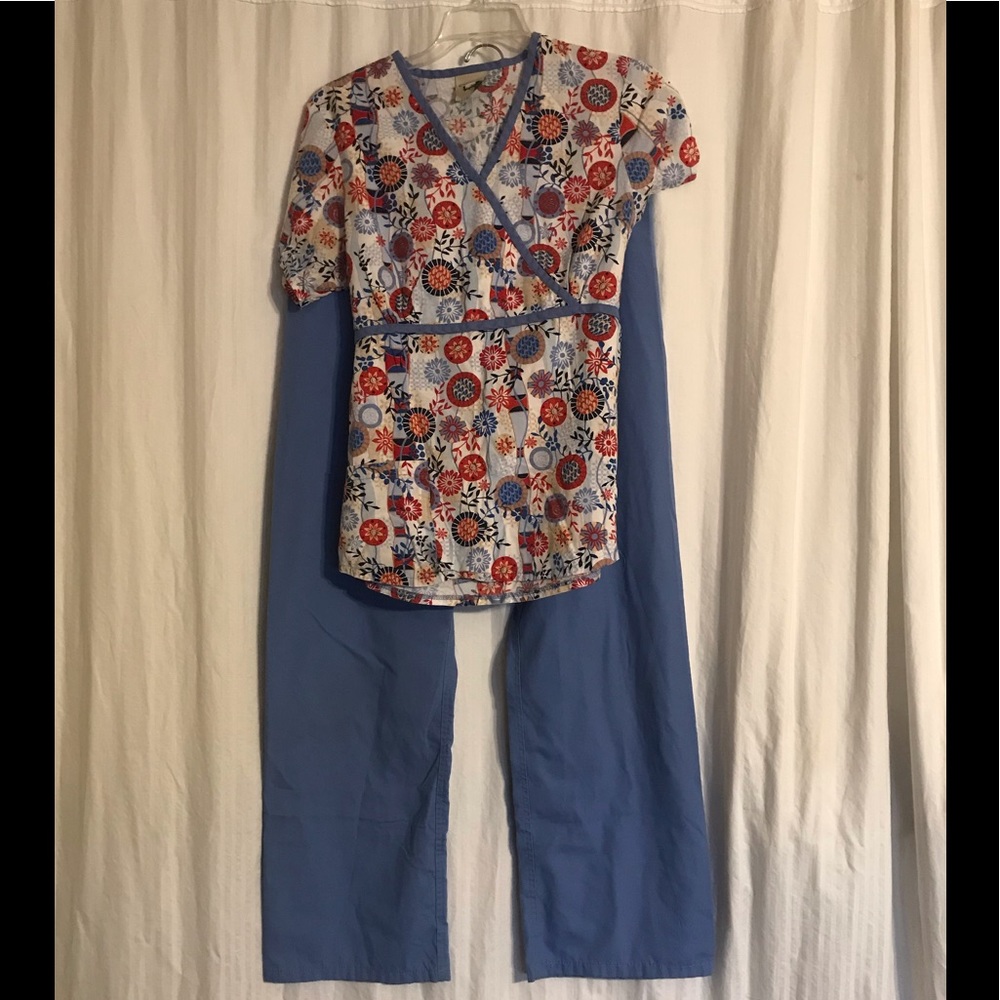 COTTONALITY SCRUBS SET